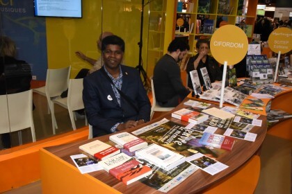 Thierry CARPAYE sur le Stand du CIFORDOM - Salon du Livre Paris 2016
